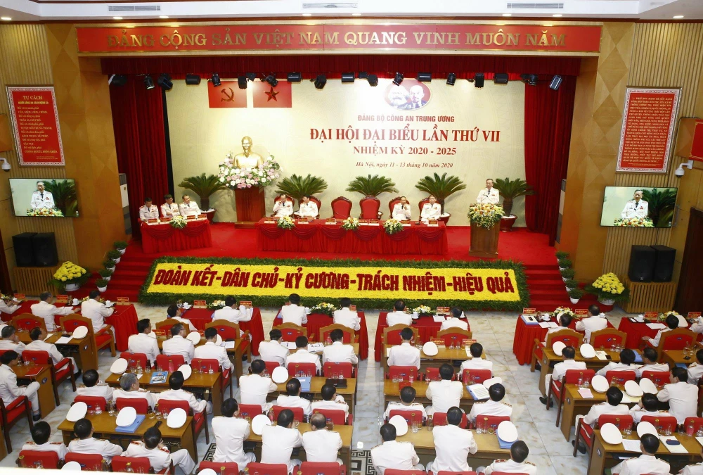 Ngày 11/10, tại Hà Nội, Đại hội đại biểu Đảng bộ Công an Trung ương lần thứ VII, nhiệm kỳ 2020-2025 tiến hành Phiên trù bị Đại hội. (Ảnh: Doãn Tấn/TTXVN)