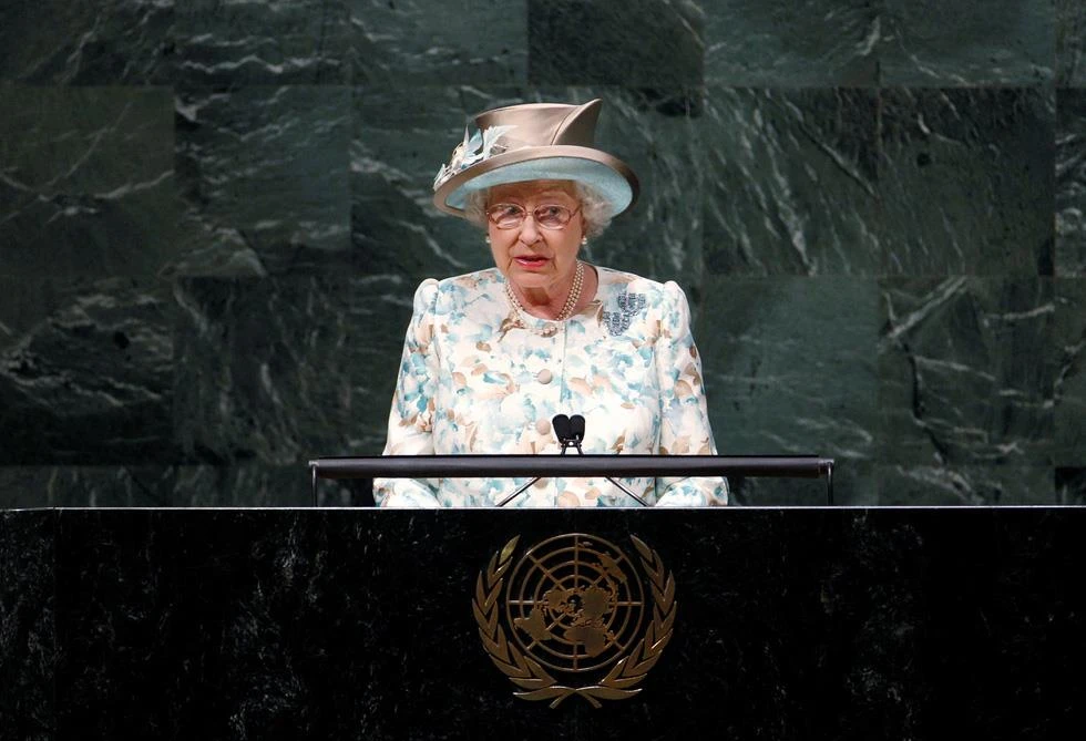 Triều đại của Nữ hoàng Elizabeth II trải qua bao nhiêu đời thủ tướng?