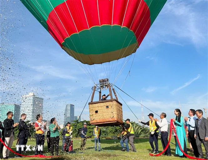 Ngắm khinh khí cầu tuyệt đẹp ở Myanmar - Binh Phuoc, Tin tuc Binh Phuoc,  Tin mới tỉnh Bình Phước