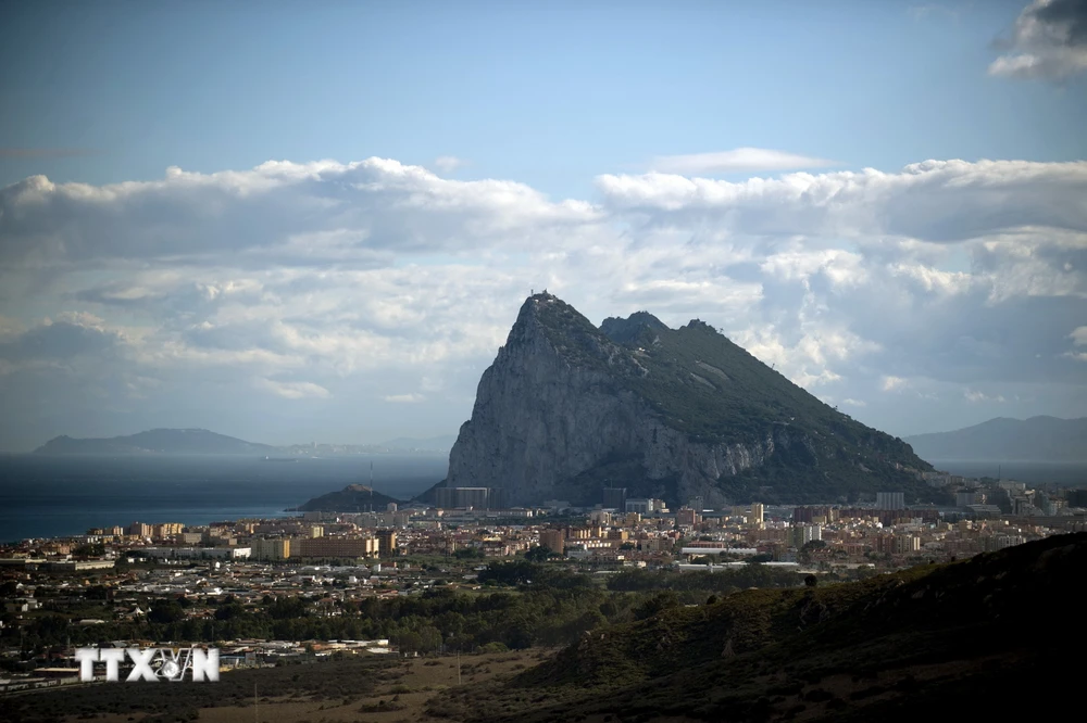 Núi Gibraltar ở vùng lãnh thổ Gibraltar. (Nguồn: AFP/TTXVN)