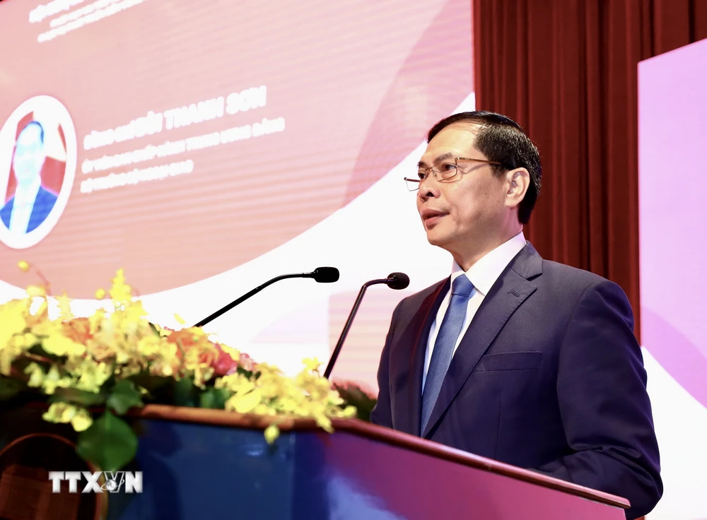 Bộ trưởng Ngoại giao Bùi Thanh Sơn phát biểu khai mạc hội nghị. (Ảnh: Lâm Khánh/TTXVN)