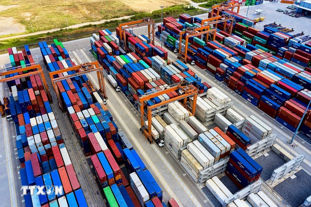 Kho bãi chứa container, Cảng Quốc tế Gemalink thị xã Phú Mỹ, tỉnh Bà Rịa-Vũng Tàu. (Ảnh: Hồng Đạt/TTXVN)