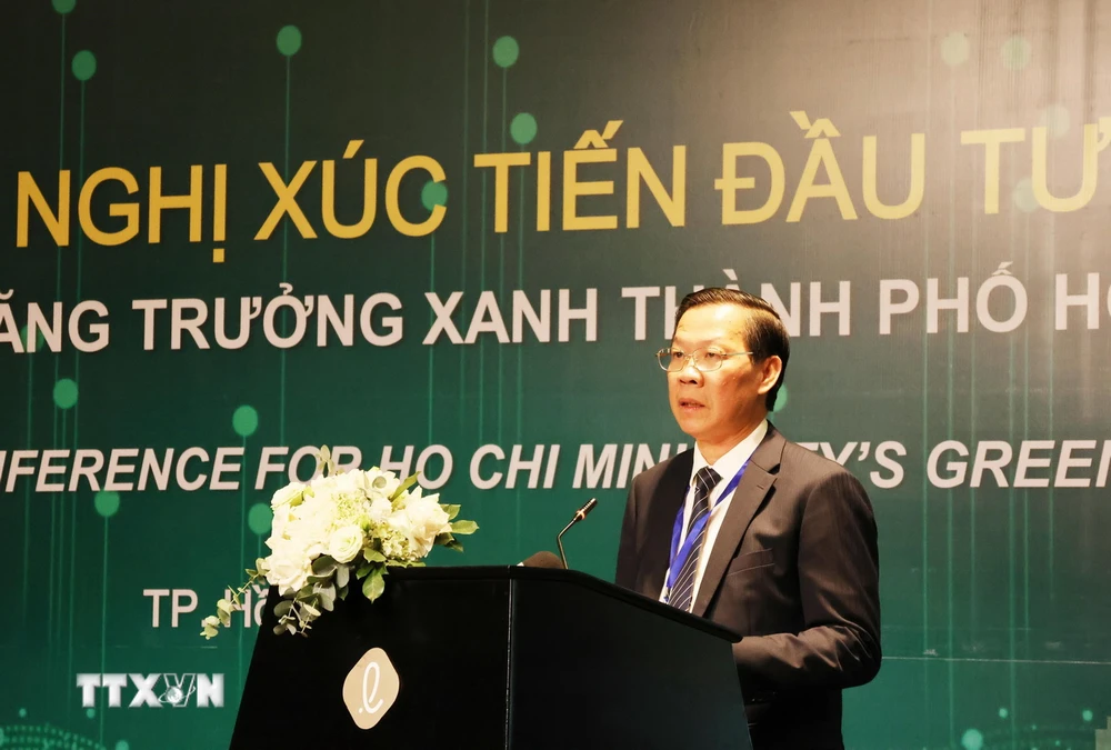 Ông Phan Văn Mãi, Chủ tịch UBND Thành phố Hồ Chí Minh phát biểu khai mạc Hội nghị. (Ảnh: Đinh Hằng/TTXVN)