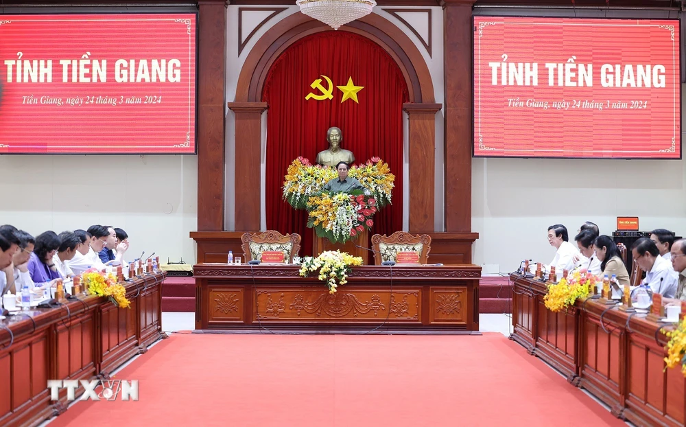 Thủ tướng Phạm Minh Chính phát biểu kết luận buổi làm việc với Ban Thường vụ Tỉnh ủy Tiền Giang. (Ảnh: Dương Giang/TTXVN)