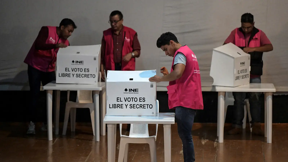 Chuẩn bị hòm phiếu cho cuộc bầu cử ở Mexico. (Nguồn: AFP)
