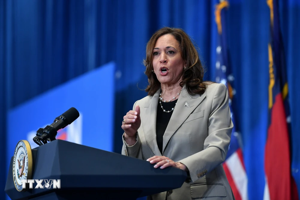 Bà Kamala Harris vận động bầu cử tại Bắc Carolina (Mỹ), ngày 18/7/2024. (Ảnh: AA/TTXVN)