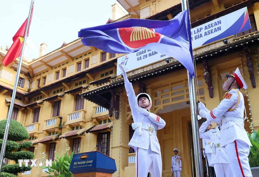 Việt Nam tích cực, chủ động cùng ASEAN thúc đẩy kết nối và tự cường