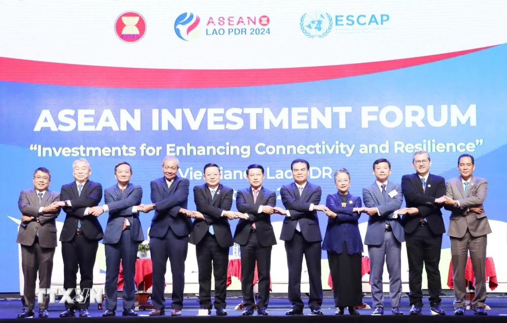 Hội nghị đầu tư ASEAN tại Lào: Thúc đẩy kết nối và tự cường