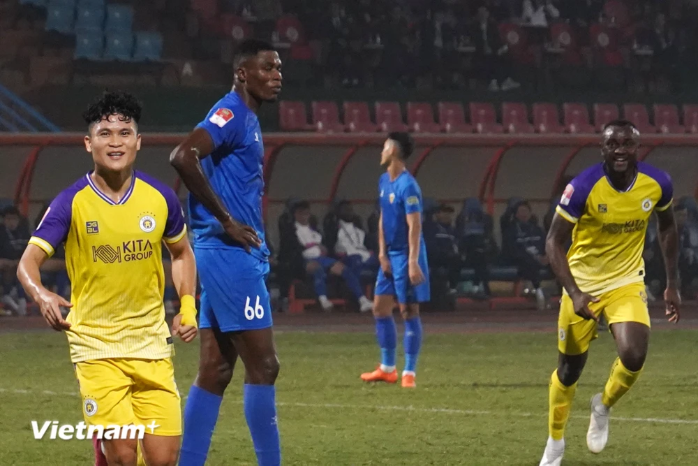 Hà Nội FC giành chiến thắng 3-1 trước đội khách Quảng Nam. (Ảnh: Việt Anh/Vietnam+)