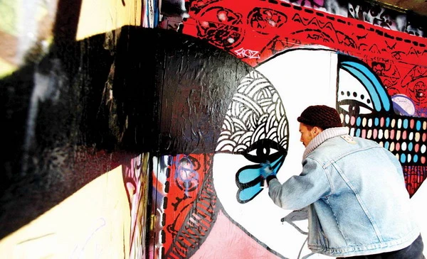 Hình nền Con Quái Vật Phong Cách Graffiti Nền Máy Tính đen Trắng, Quái Vật,  Vẽ Tranh Lên Tường, Một Mắt Background Vector để tải xuống miễn phí -  Pngtree
