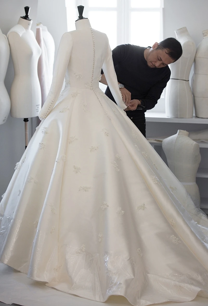 Hé lộ thiết kế váy cưới đặc biệt nhất của Nhã Phương
