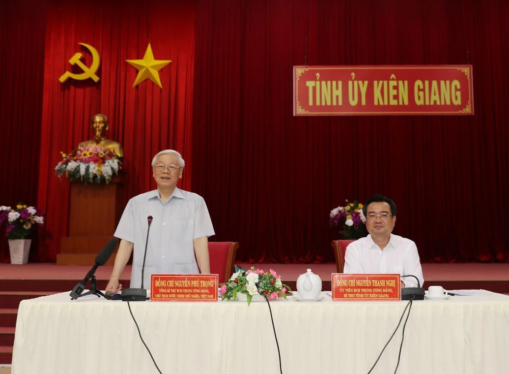 Tổng Bí thư, Chủ tịch nước Nguyễn Phú Trọng phát biểu kết luận buổi làm việc với lãnh đạo và cán bộ chủ chốt tỉnh Kiên Giang. (Ảnh: Trí Dũng/TTXVN)