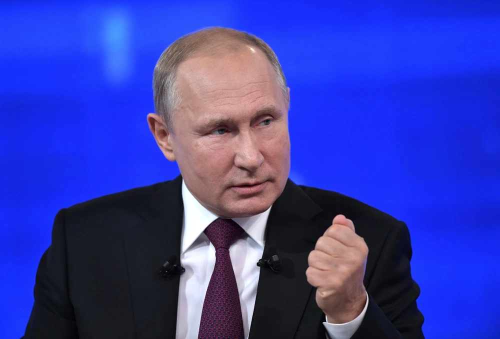 Tổng thống Nga Vladimir Putin trong cuộc đối thoại trực tuyến với người dân ở thủ đô Moskva, ngày 20/6/2019. (Ảnh: AFP/TTXVN)
