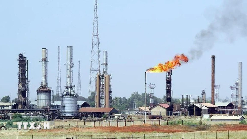 Toàn cảnh một mỏ dầu ở Libya. (Ảnh: AA/TTXVN)