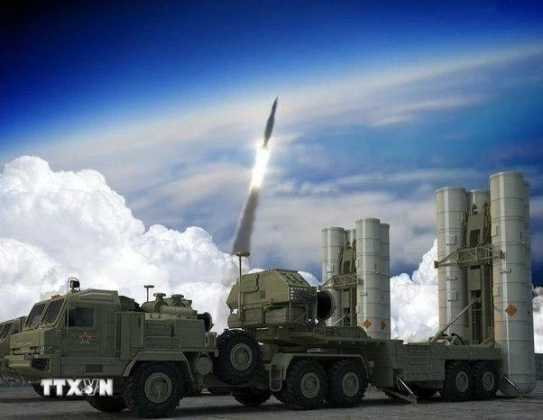 Hệ thống tên lửa phòng không thế hệ mới S-500 của Nga. (Ảnh: Ed News/TTXVN)