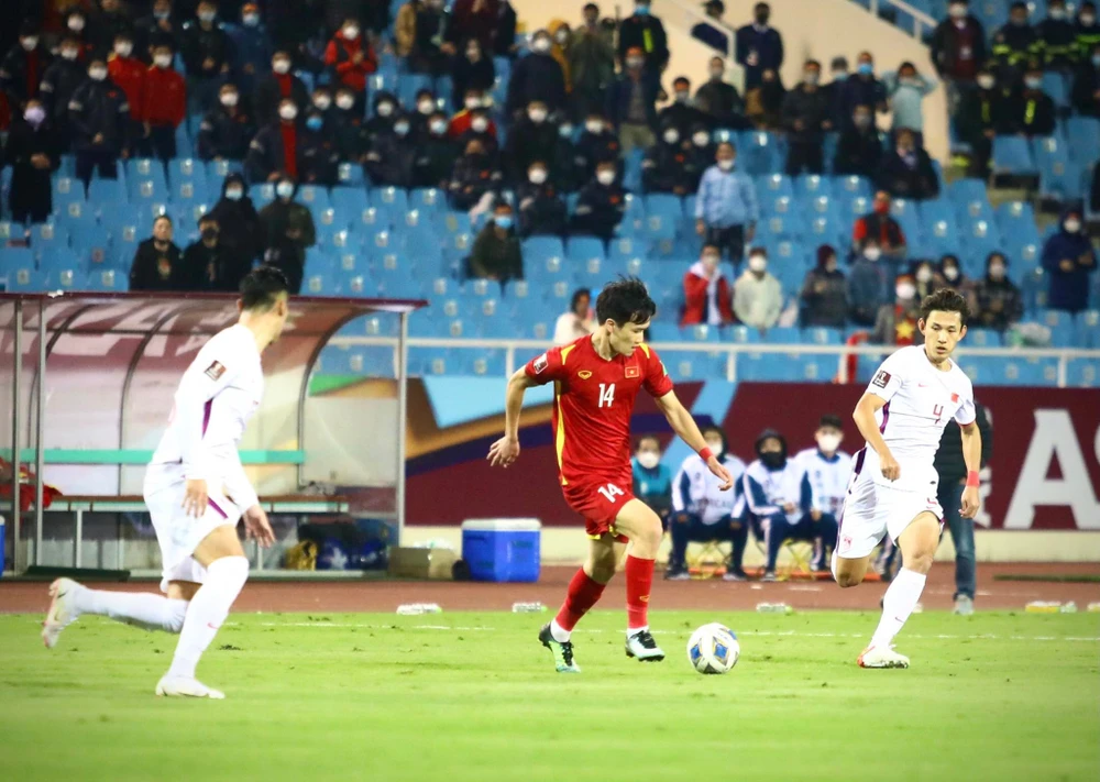 Đội tuyển Việt Nam lần đầu tiên thắng Trung Quốc ở cấp độ đội tuyển quốc gia. (Ảnh: PV/Vietnam+)