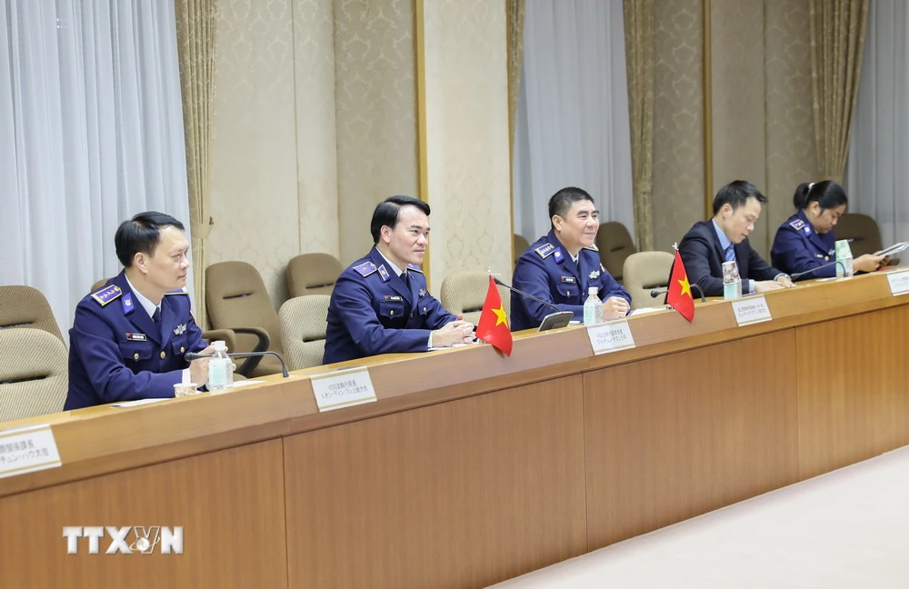 Đoàn công tác Cảnh sát Biển Việt Nam tham dự Hội nghị. (Ảnh: Xuân Giao/TTXVN)