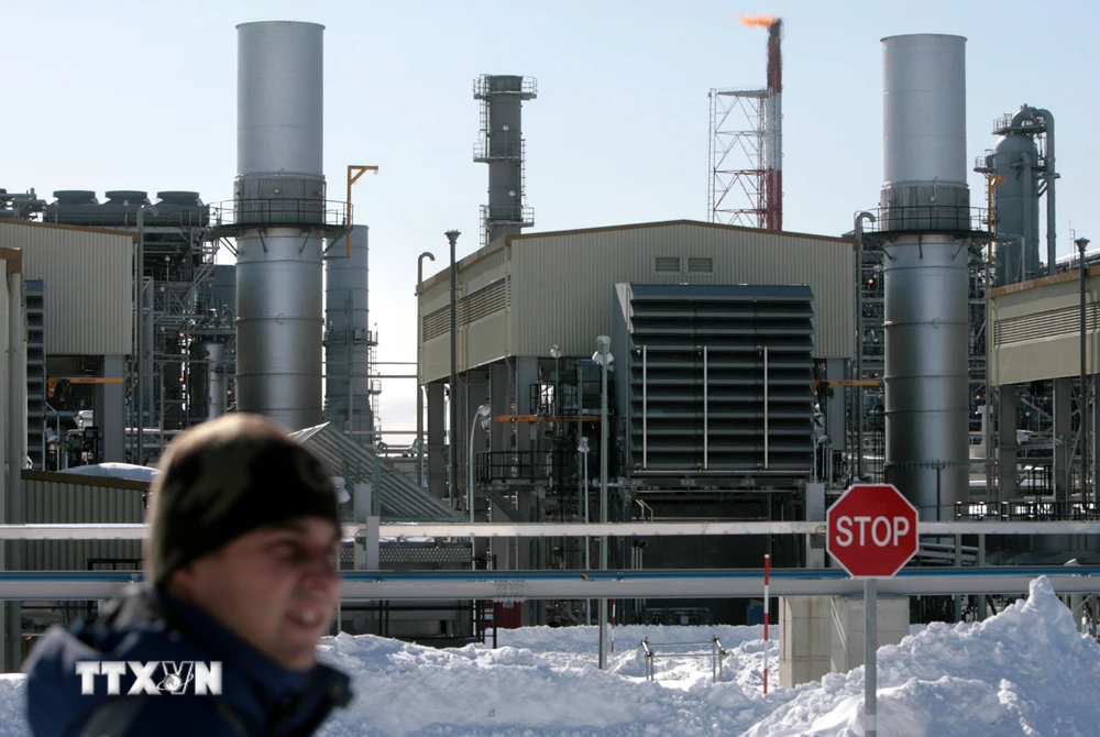 Nhà máy khí đốt tự nhiên hóa lỏng gần Korsakov, thuộc đảo Sakhalin, Nga. (Ảnh: AFP/TTXVN)