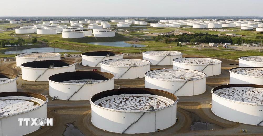 Cơ sở dự trữ dầu thô của Mỹ tại Cushing, bang Oklahoma. (Ảnh: AFP/TTXVN)