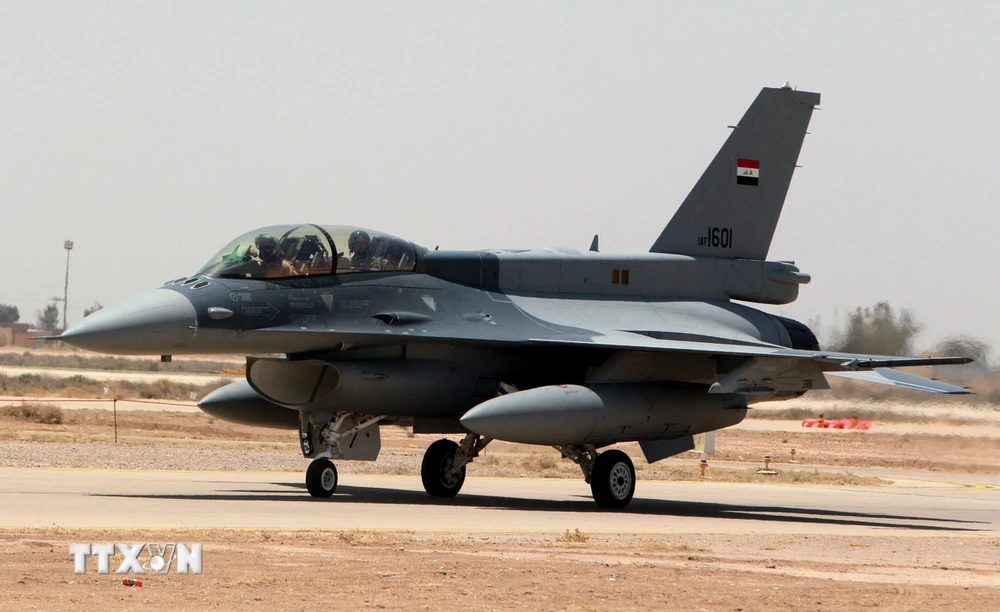 Máy bay chiến đấu F-16. (Ảnh minh họa. AFP/TTXVN)