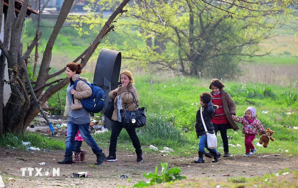 Người di cư tại Tompa, Hungary. (Ảnh: AFP/TTXVN)