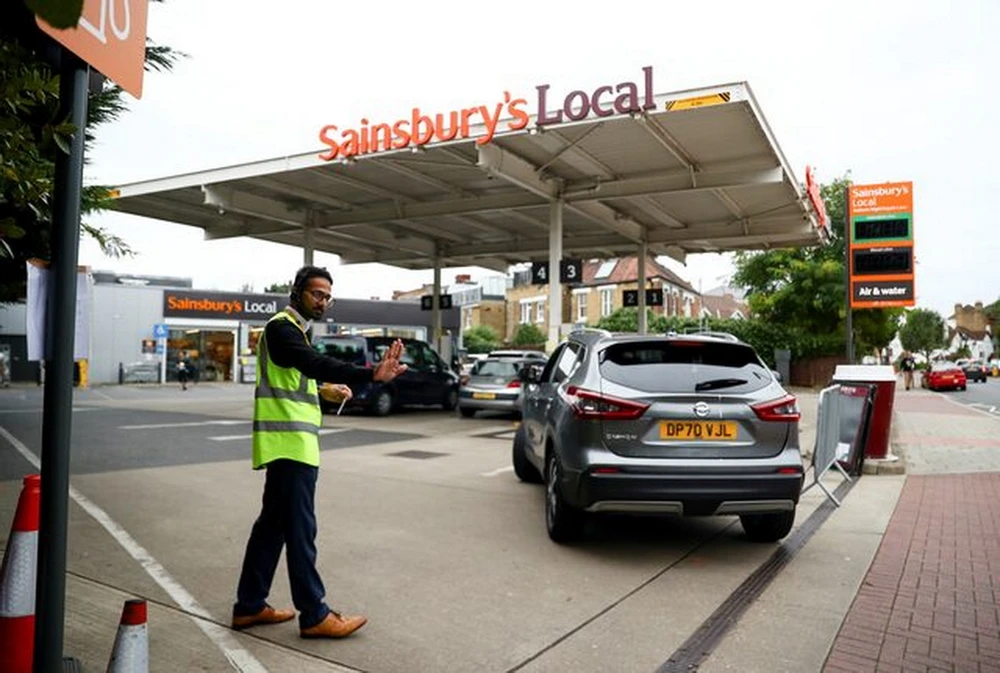 Một trạm xăng ở London, Anh. (Ảnh: Reuters)