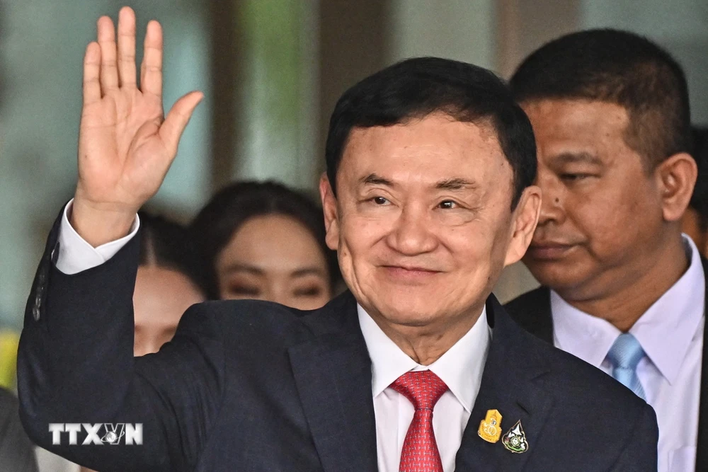 Cựu Thủ tướng Thái Lan Thaksin Shinawatra về nước sau 15 năm lưu vong ngày 22/8/2023. (Ảnh: AFP/TTXVN)