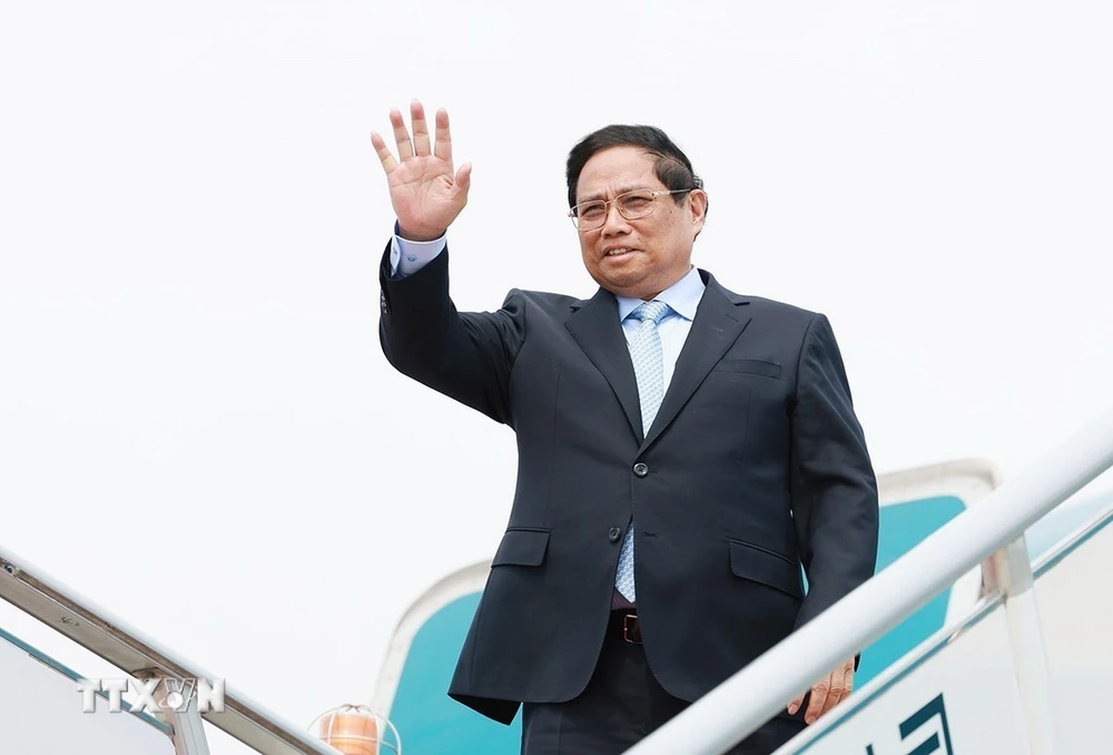 Thủ tướng Phạm Minh Chính lên đường về nước, kết thúc chuyến tham dự Diễn đàn Kinh tế thế giới và làm việc tại Trung Quốc. (Ảnh: Dương Giang/TTXVN)