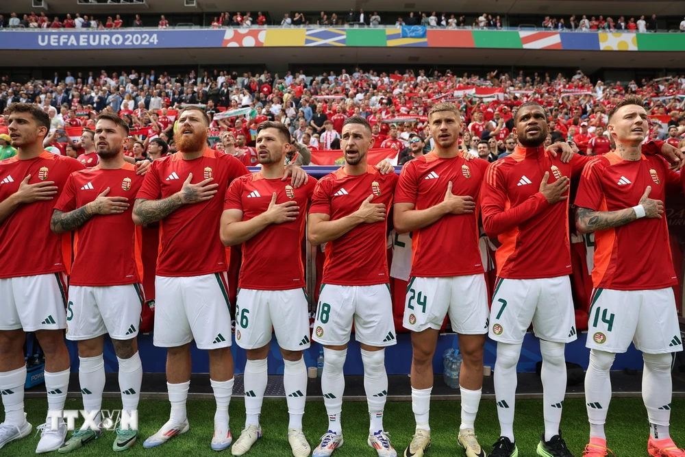 Đội hình tuyển Thụy Sĩ trong trận đấu vòng bảng Euro 2024 gặp Hungary, ngày 15/6. (Ảnh: THX/TTXVN)