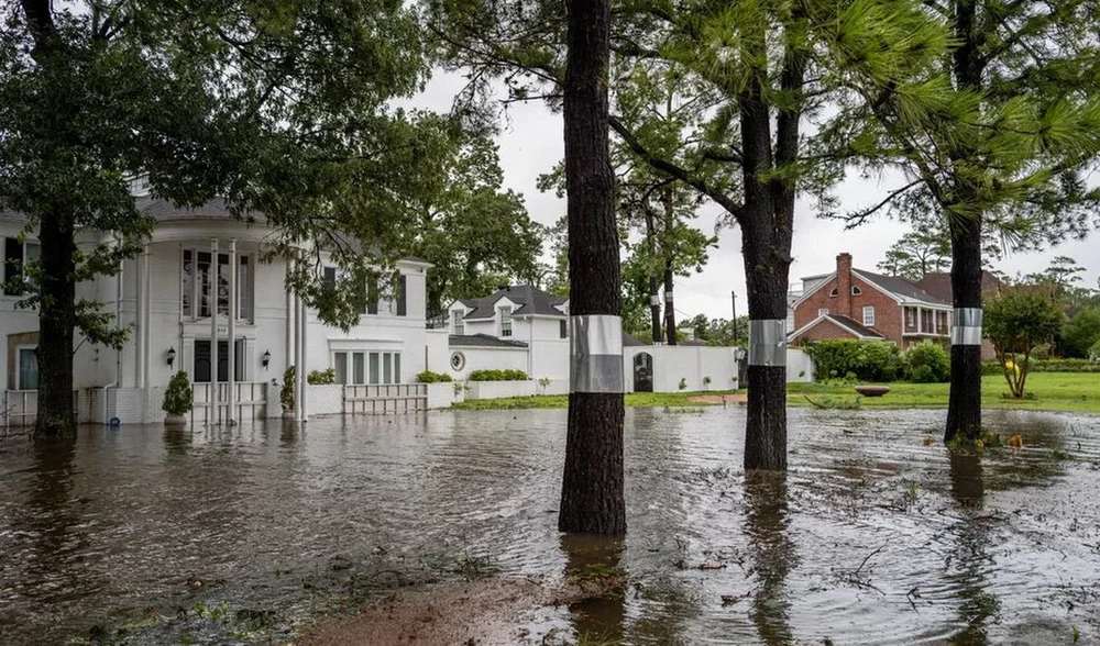 Cảnh ngập úng sau khi bão Beryl quét qua Texas. (Ảnh: Getty images)