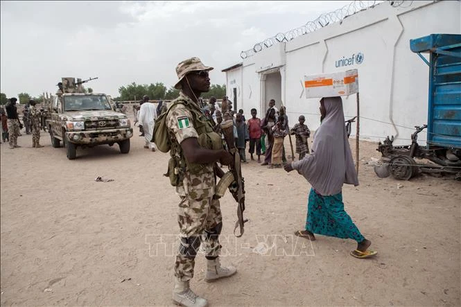 Binh sỹ tuần tra tại thị trấn Banki, đông bắc Nigeria. (Ảnh minh họa: AFP/TTXVN) 