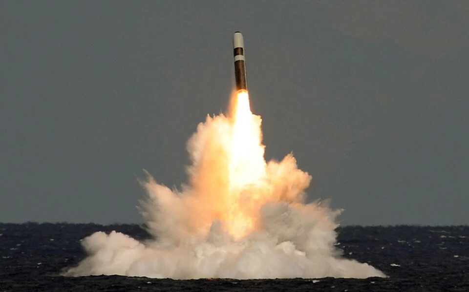 Tên lửa Trident II trong một lần phóng. (Ảnh: Telegraph)