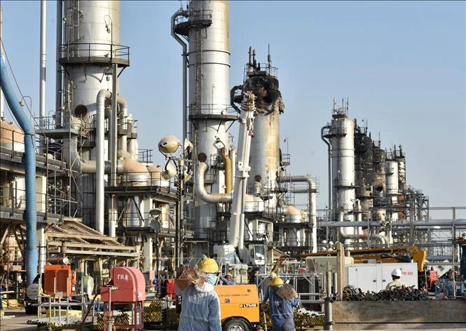 Nhà máy lọc dầu của Tập đoàn Dầu mỏ quốc gia Saudi Aramco, Saudi Arabia. (Ảnh: AFP/TTXVN) 