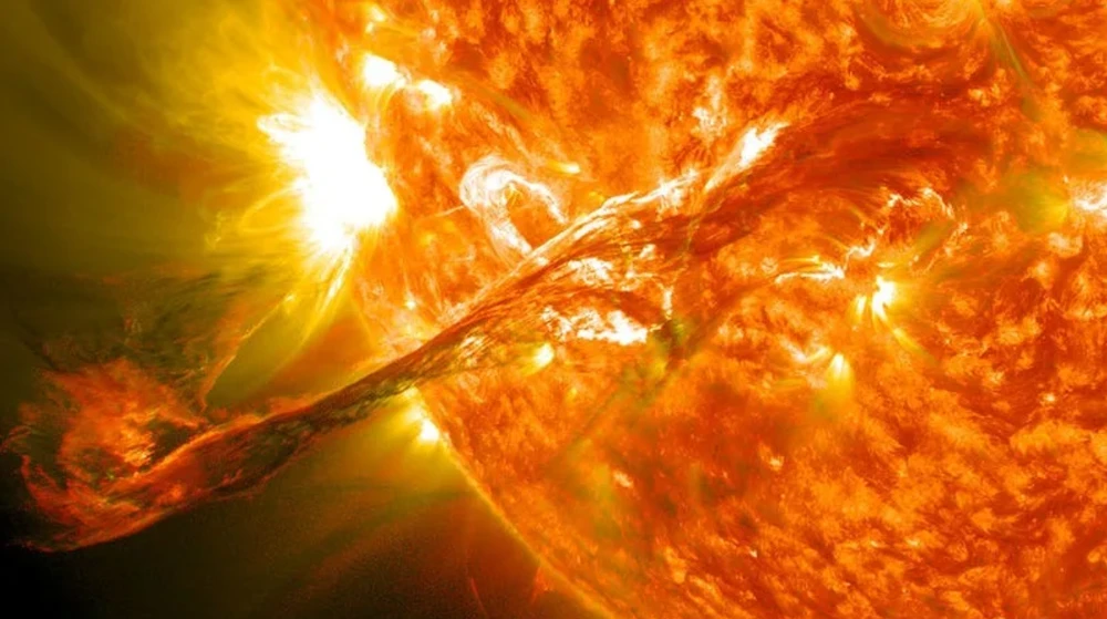 Bão Mặt Trời mạnh nhất hơn hai thập kỷ đã tấn công Trái Đất trong ngày 10/5. (Ảnh: NASA)