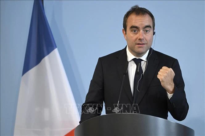 Bộ trưởng Quốc phòng Pháp Sebastien Lecornu . (Ảnh: AFP/TTXVN) 