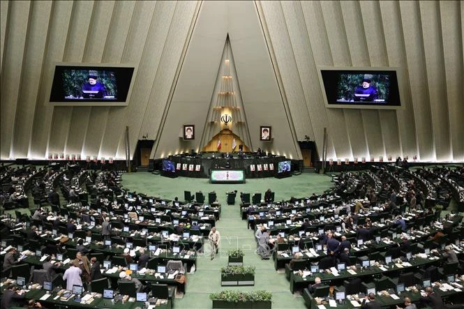 Toàn cảnh một phiên họp Quốc hội Iran ở Tehran. (Ảnh minh họa: AFP/TTXVN)