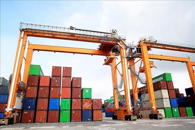 Kho bãi container tại cảng Gemalink, tỉnh Bà Rịa-Vũng Tàu. (Ảnh: Hồng Đạt/TTXVN)