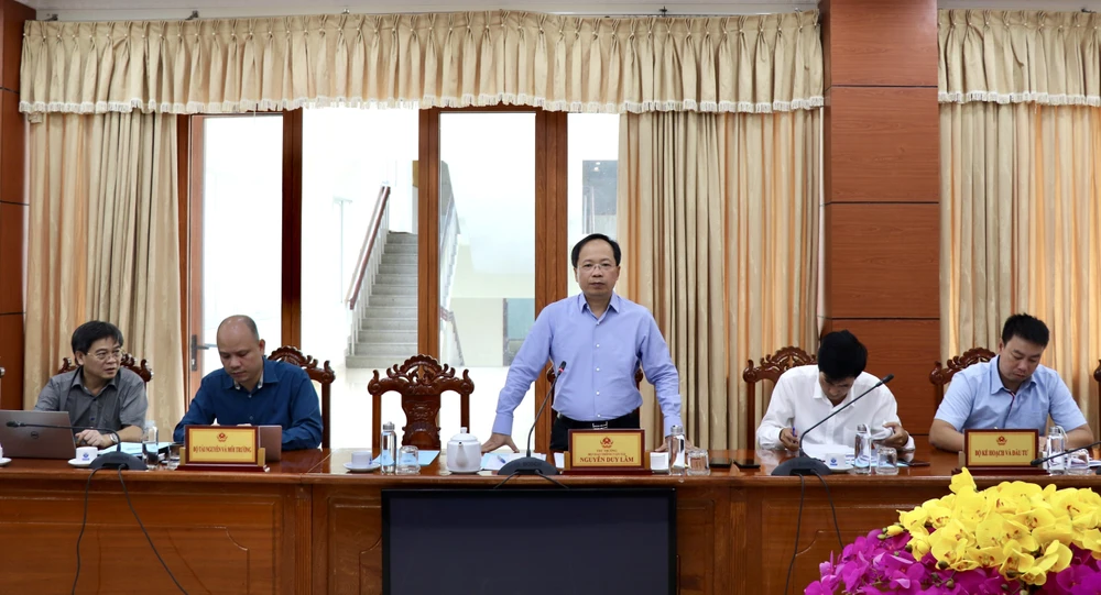 Ông Nguyễn Duy Lâm, Thứ trưởng Bộ Giao thông Vận tải, phát biểu tại buổi làm việc. (Ảnh: Thanh Sang/TTXVN)