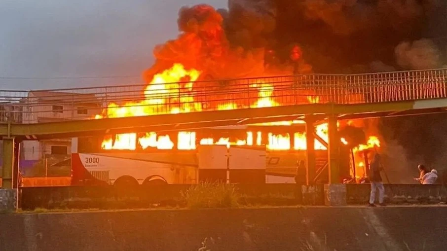 Vụ việc xảy ra sáng 27/10 trên đại lộ ở bang Sao Paulo, miền Đông Nam Brazil. (Nguồn: CNN Brasil)