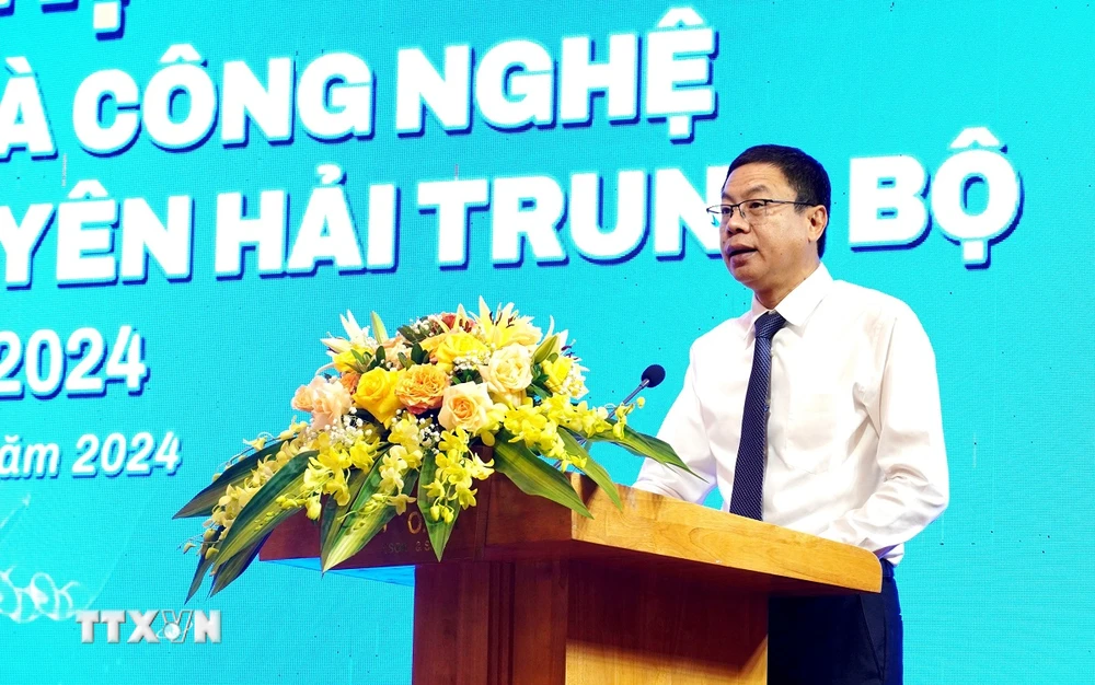 Ông Lê Xuân Định, Thứ trưởng Bộ Khoa học và Công nghệ phát biểu khai mạc hội nghị. (Ảnh: Võ Dung/TTXVN)