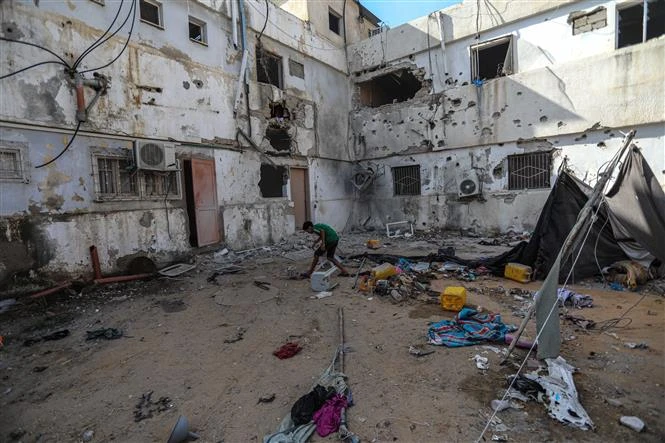Một bệnh viện ở thành phố Gaza bị hư hại sau cuộc tấn công của lực lượng Israel ngày 9/11/2023. (Ảnh: THX/TTXVN)
