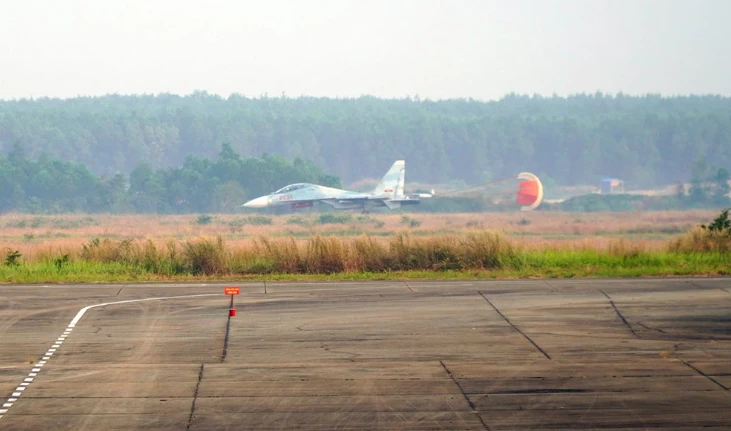 Sân bay Biên Hòa đã có sẵn hai đường băng dài 3,6km cùng hệ thống đường lăn, sân đỗ máy bay, kho tàng, hệ thống đài chỉ huy bay… (Nguồn: Đồng Nai Online)