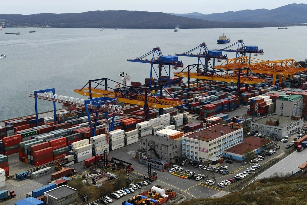 Cảng hàng hóa Vladivostok ở Vùng Viễn Đông của Liên bang Nga. (Ảnh: AFP/TTXVN)