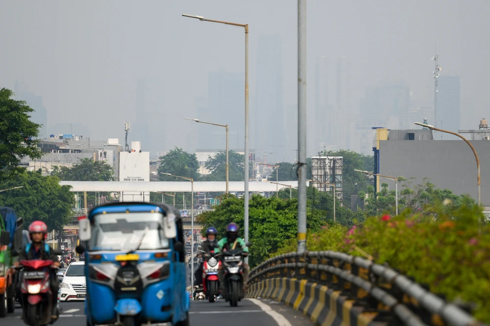 Đường phố Thủ đô Jakarta (Indonesia). (Ảnh: AFP/TTXVN)