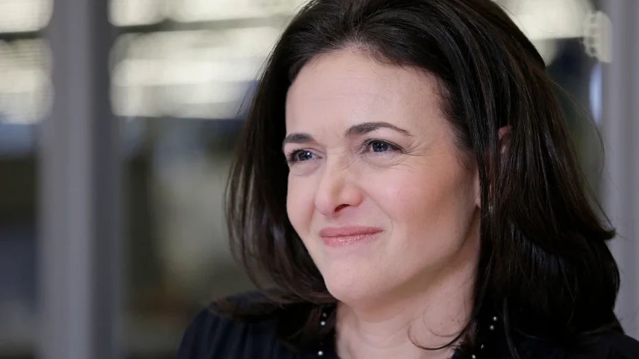 Bà Sheryl Sandberg cho biết sẽ rời Ban Giám đốc Meta vào tháng Năm. (Nguồn: CNN)