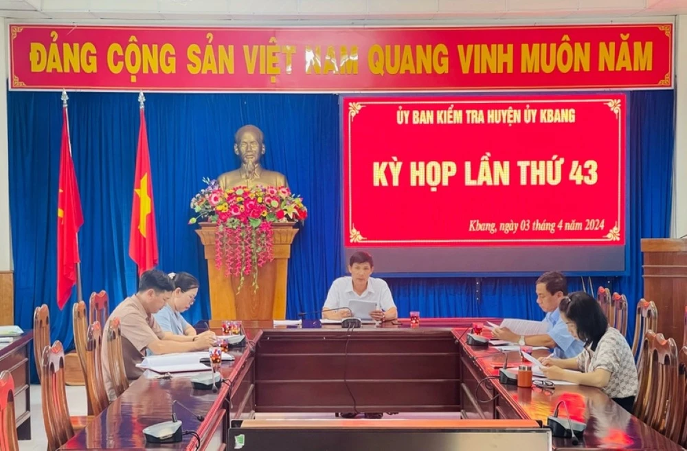 Quang cảnh kỳ họp lần thứ 43 Ủy ban Kiểm tra Huyện ủy Kbang (Gia Lai), ngày 3/4 vừa qua. (Nguồn: Báo Gia Lai điện tử)