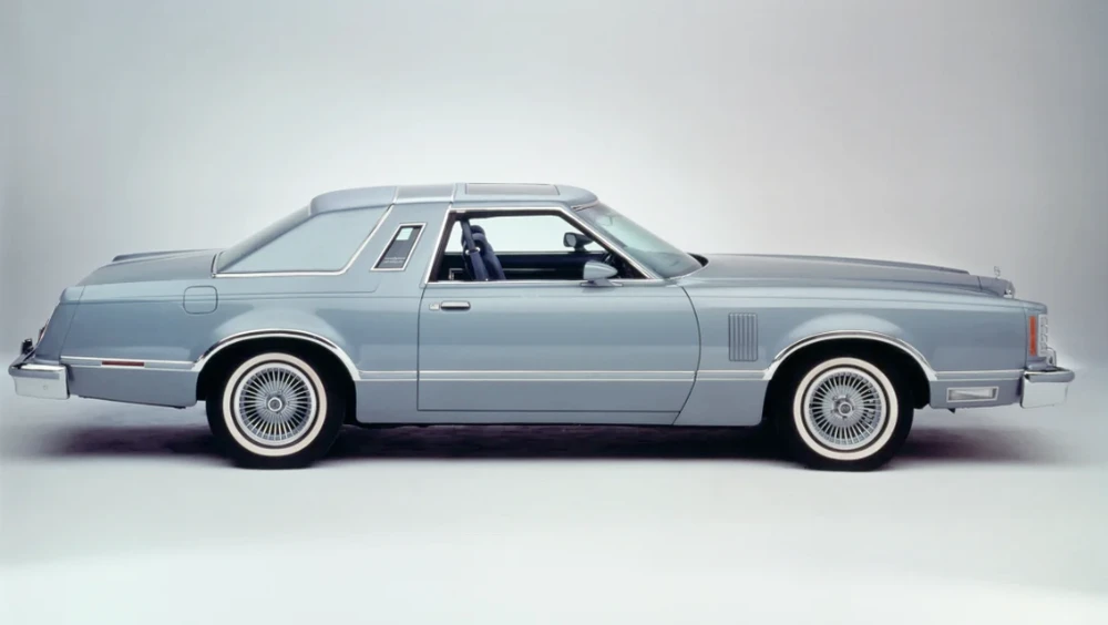 Chiếc Diamond Jubilee Thunderbird đời 1978 của Ford. (Nguồn: Getty Images/CNN)