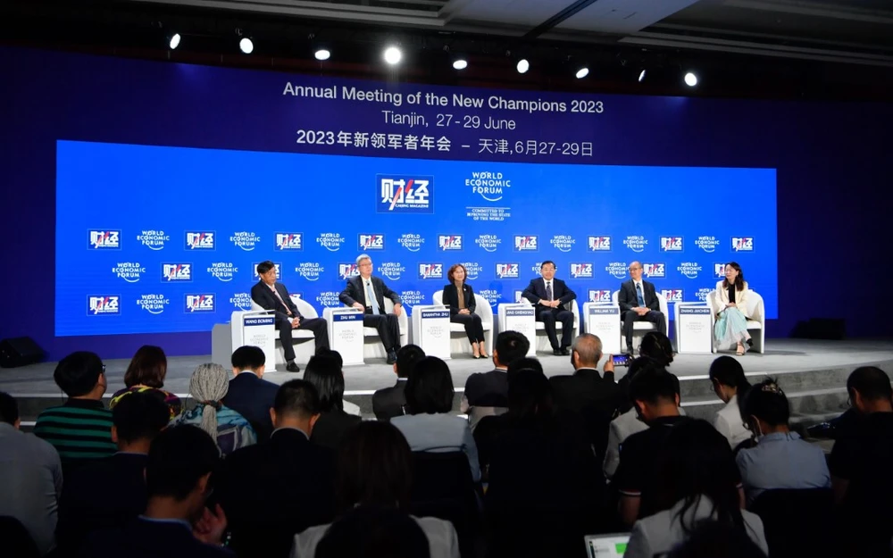 Diễn đàn Davos mùa Hè lần thứ 14 diễn ra tại thành phố Thiên Tân, miền Bắc Trung Quốc hồi tháng Sáu năm ngoái. (Ảnh: THX/TTXVN)