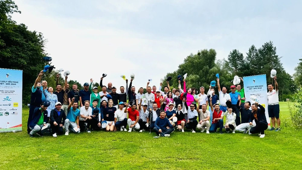 Hơn 80 golf thủ tham dự Giải Golf Hữu nghị Việt-Đức 2024 tại Nauen (Đức). (Photo: Thu Hằng/Vietnam+)