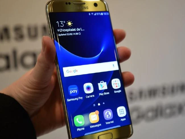 HD wallpaper: gold platinum Samsung Galaxy S7, waterfalls, phone,  smartphone | Wallpaper Flare